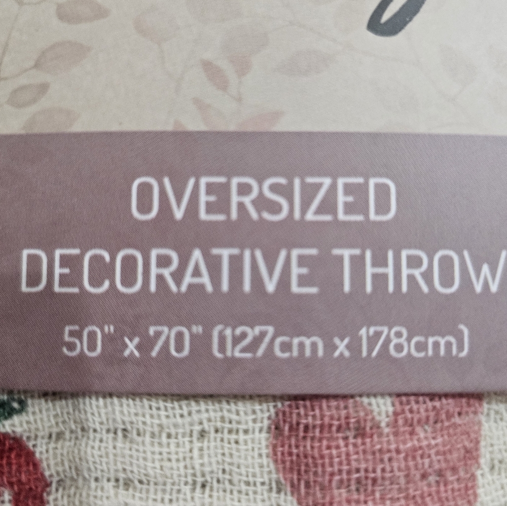 Alex & Zoe Hearts & Strawberries Oversized Decorative Throw - Picture 3 of 4
